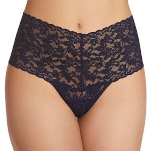 Retro Lace Thong In Navy